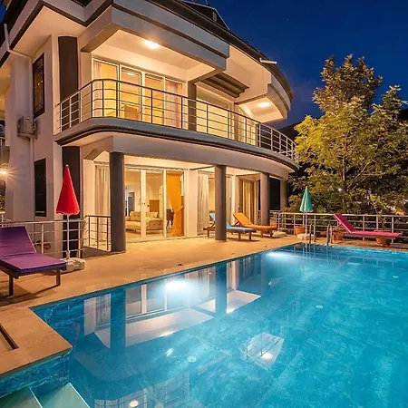 Villa Sessiz,sakin, Huzurlu Jakuzi Ve Saunali Deniz,doga Manzarali Muestakil Fethiye