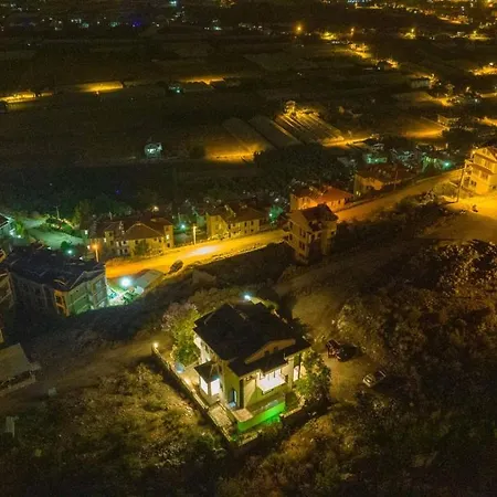 Sessiz,sakin, Huzurlu Jakuzi Ve Saunali Deniz,doga Manzarali Muestakil Villa Fethiye